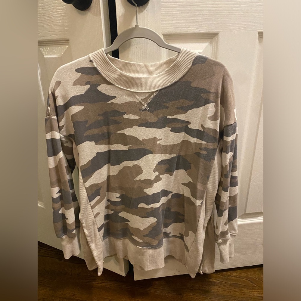 Oversized aerie pullover sweater camo